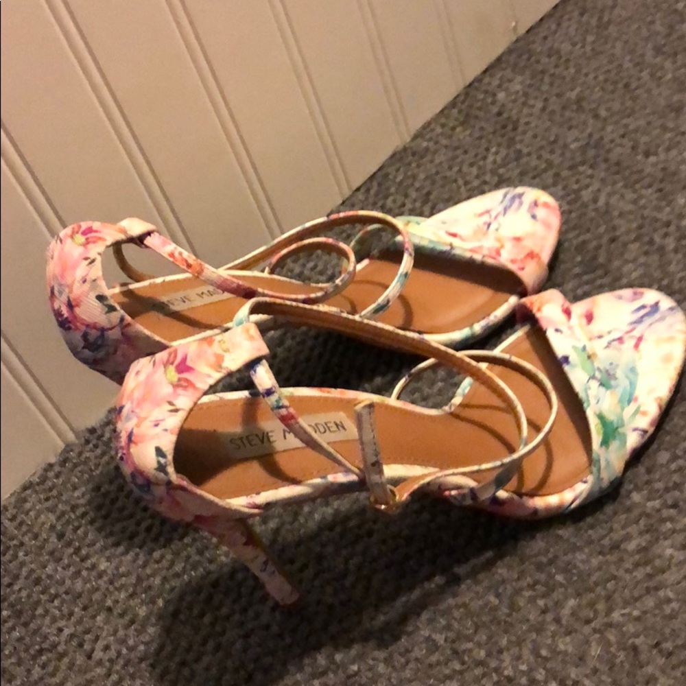 Steve Madden Women’s Size 10 Floral 4 inch Heels